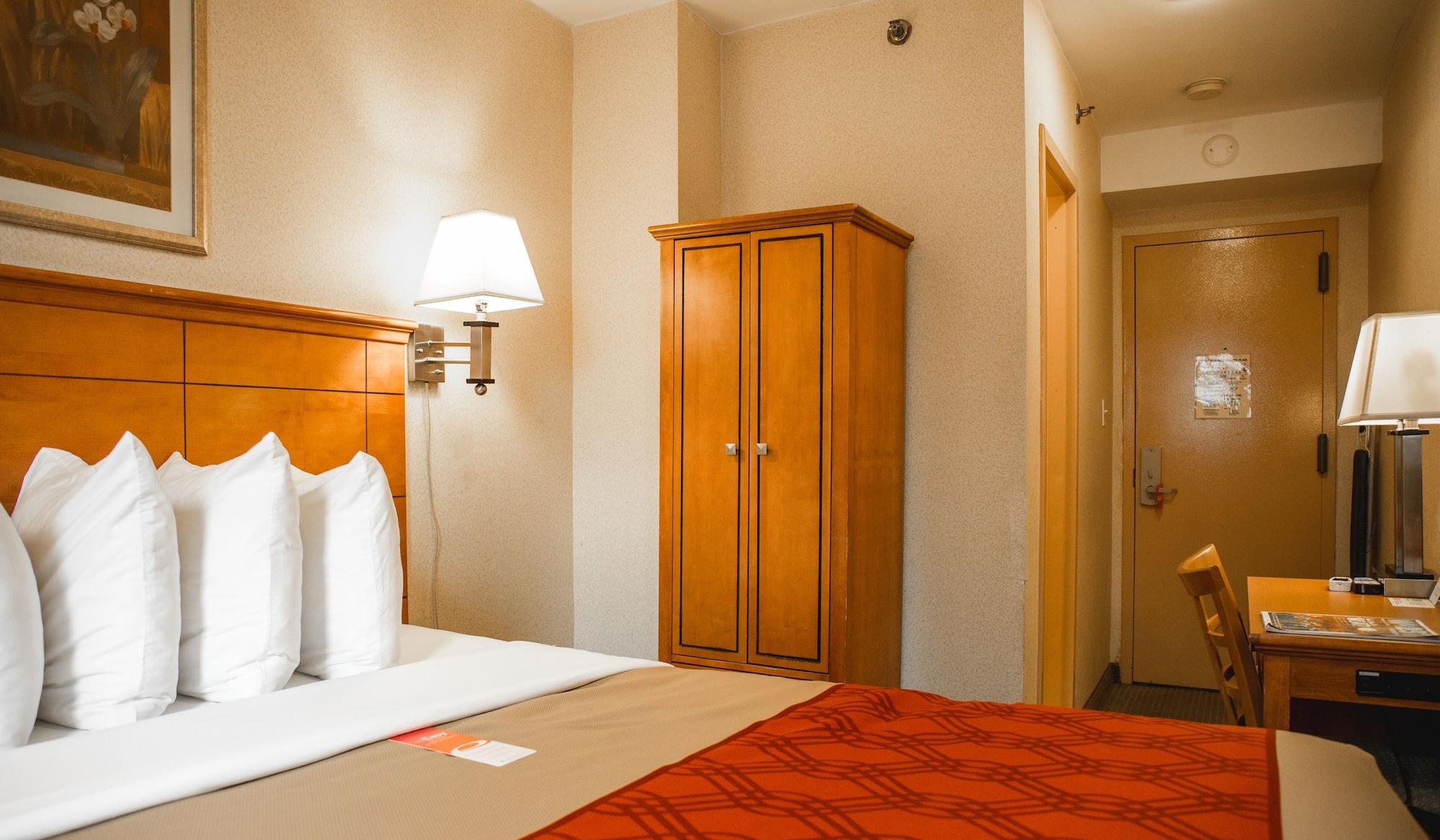 อีโคโน ลอดจ์ ไทม์สแควร์ นิวยอร์ก Hotel ภายนอก รูปภาพ