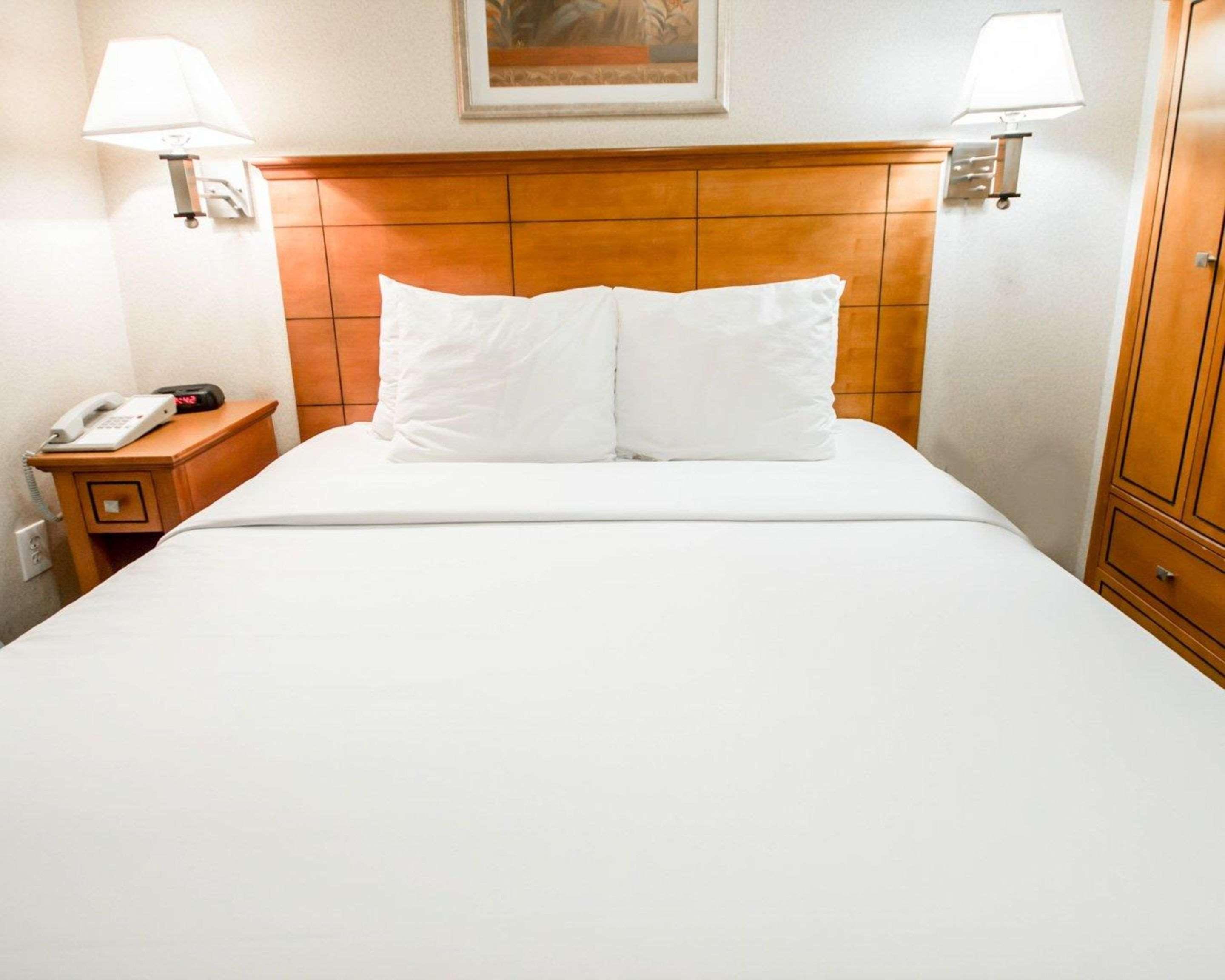อีโคโน ลอดจ์ ไทม์สแควร์ นิวยอร์ก Hotel ภายนอก รูปภาพ