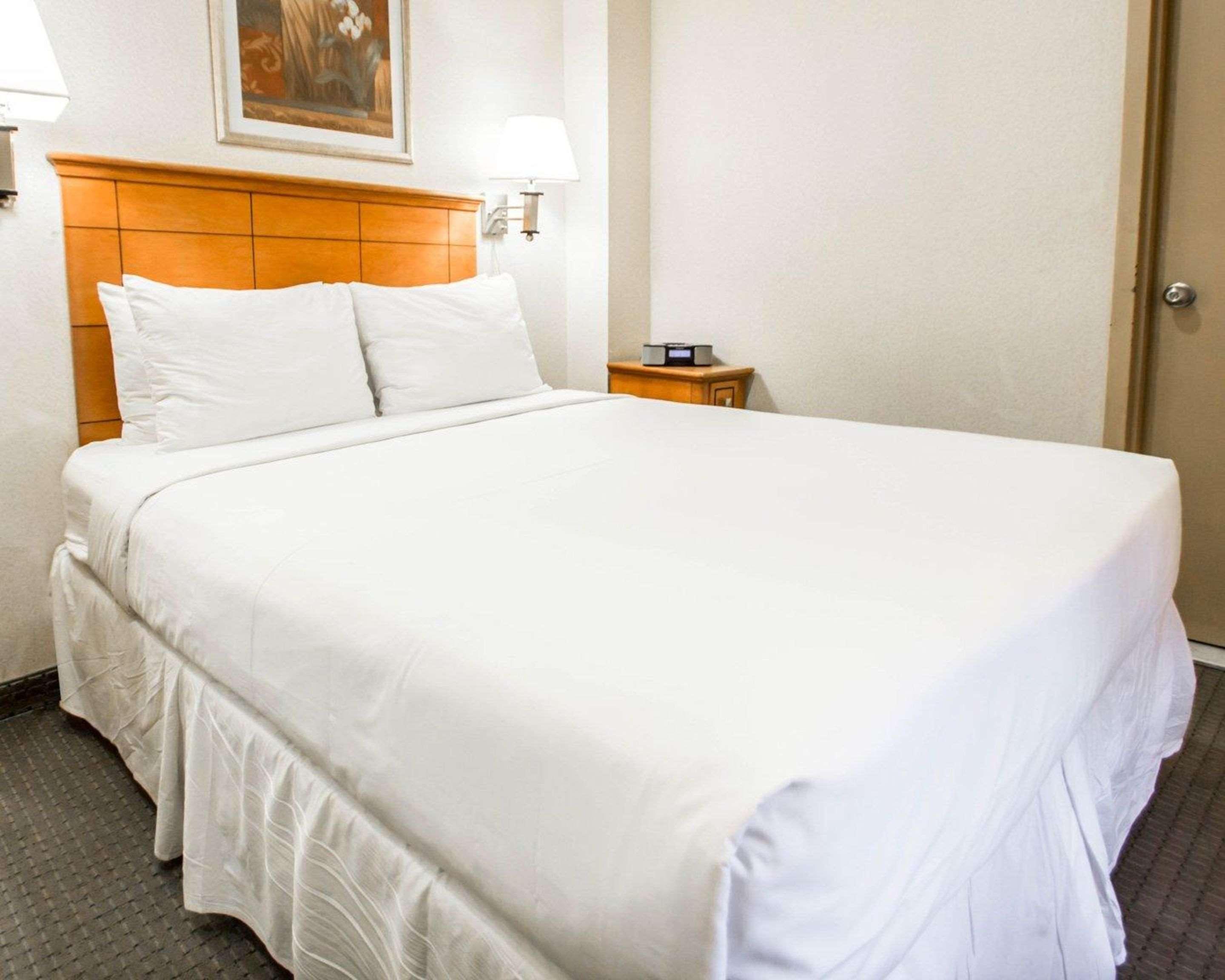 อีโคโน ลอดจ์ ไทม์สแควร์ นิวยอร์ก Hotel ภายนอก รูปภาพ