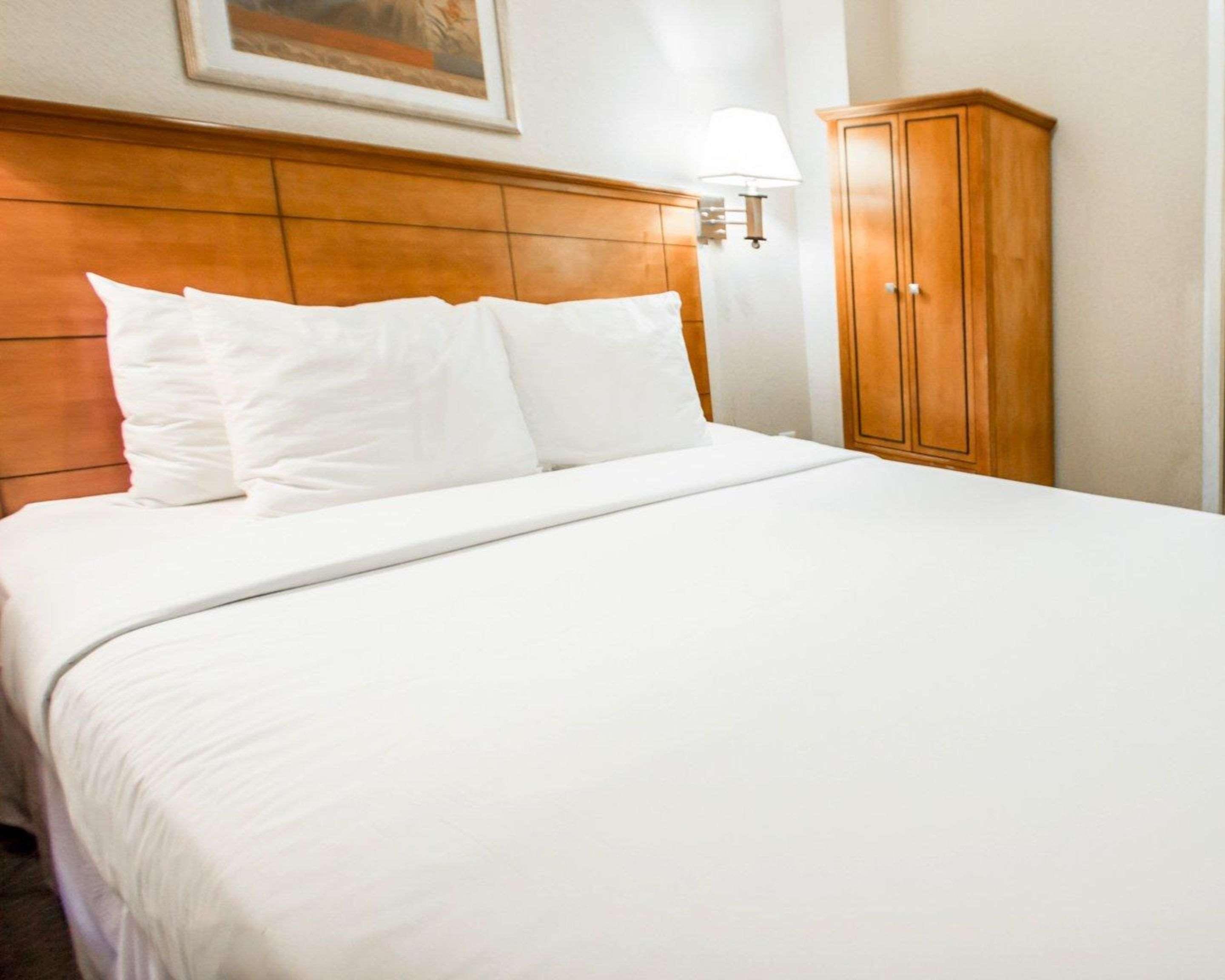 อีโคโน ลอดจ์ ไทม์สแควร์ นิวยอร์ก Hotel ภายนอก รูปภาพ